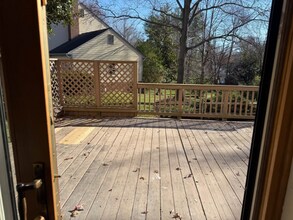 8931 Kenilworth Dr in Burke, VA - Building Photo - Building Photo