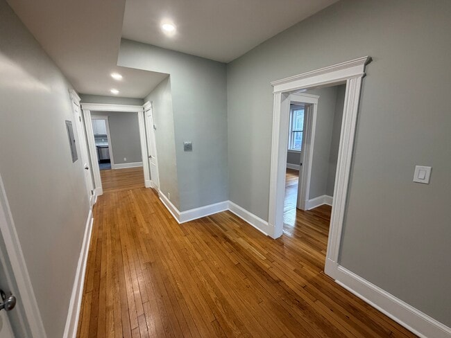 32 Park Vale Ave, Unit 8 in Boston, MA - Building Photo - Building Photo