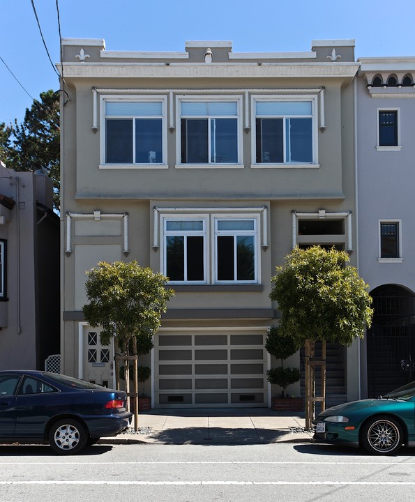 1033 Cabrillo St in San Francisco, CA - Foto de edificio