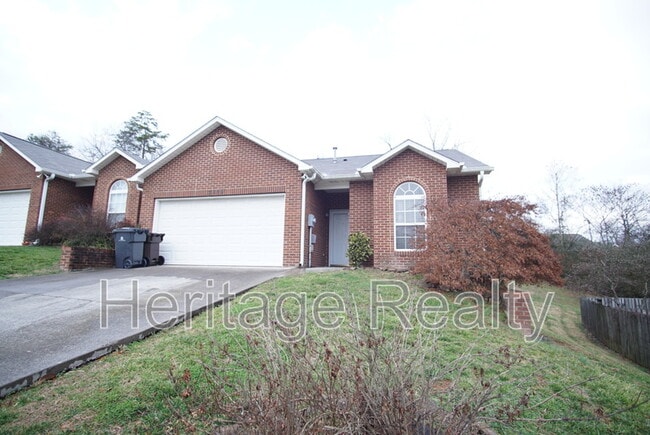 2419 Glen Meadow Rd in Knoxville, TN - Building Photo - Building Photo