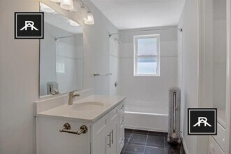 110 Winthrop Rd in Brookline, MA - Building Photo - Building Photo