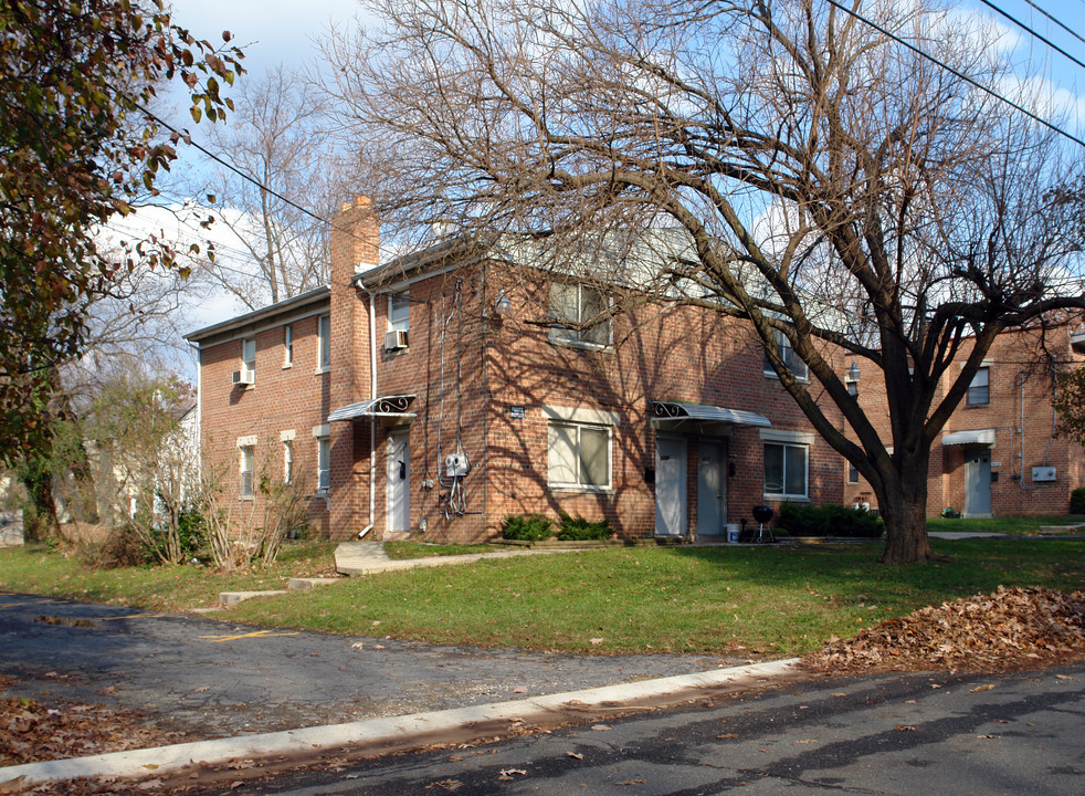 307-309 Dawson Ave in Rockville, MD - Building Photo