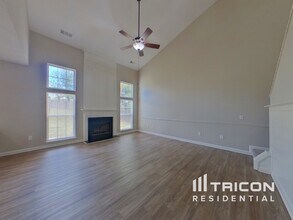 332 Karsten Creek Dr in Simpsonville, SC - Building Photo - Building Photo