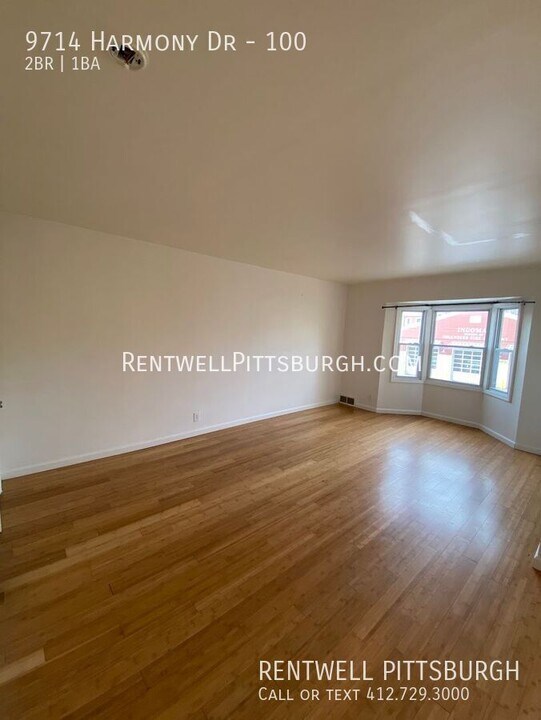 9714 Harmony Dr-Unit -100 in Pittsburgh, PA - Building Photo
