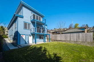 812 2nd Ave N in Seattle, WA - Foto de edificio - Building Photo