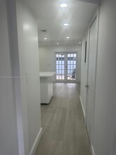 12025 SW 10th St in Miami, FL - Building Photo - Building Photo