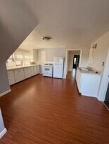 2132 S 75th St in West Allis, WI - Building Photo