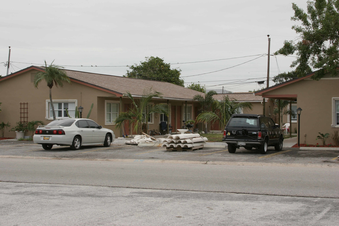 Seagull in St Pete Beach, FL - Building Photo