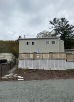 636 Jersey Ave, Unit Unit 2 in Greenwood Lake, NY - Building Photo
