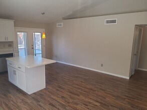 2902 E Irwin Ave in Mesa, AZ - Foto de edificio - Building Photo