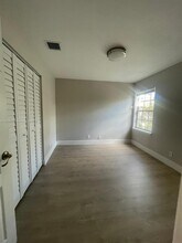 13227 NW 7th Dr in Plantation, FL - Building Photo - Building Photo