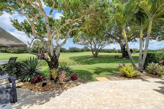 20020 Sawgrass Ln in Boca Raton, FL - Building Photo - Building Photo