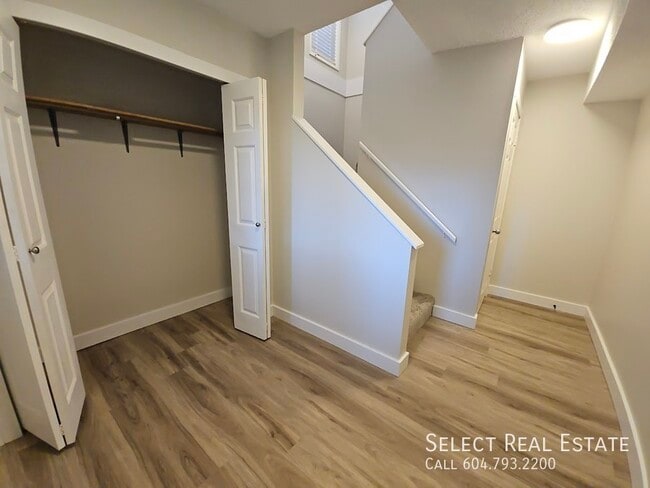 9705 McNaught Rd in Chilliwack, BC - Building Photo - Building Photo