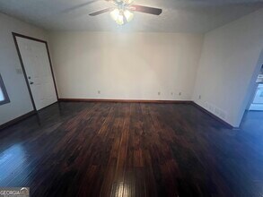 982 Locust Dr NE in Conyers, GA - Building Photo - Building Photo