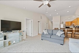 Bluestone Community in Fort Wayne, IN - Foto de edificio - Building Photo