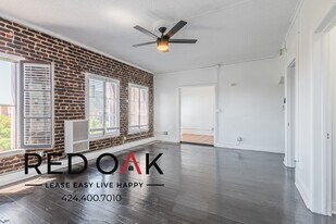 854 S Oxford Ave, Unit 502 in Los Angeles, CA - Building Photo