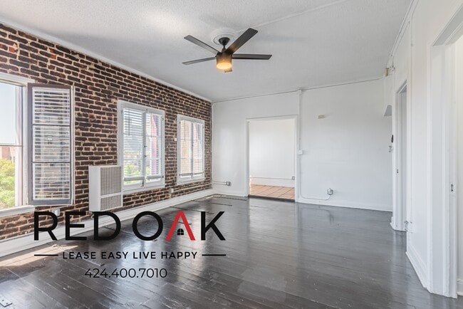 property at 854 S Oxford Ave