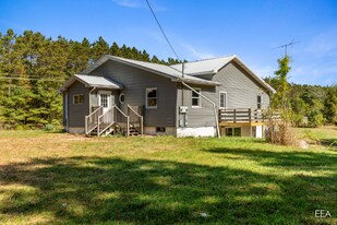 21815 8 Mile Rd in Stanwood, MI - Building Photo