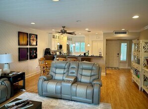 3901 SE St Lucie Blvd, Unit B13 in Stuart, FL - Building Photo - Building Photo