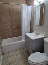 1320 W Sahuaro Dr in Phoenix, AZ - Building Photo - Building Photo