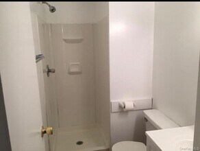 206 W Broadway in Port Jefferson, NY - Building Photo - Building Photo