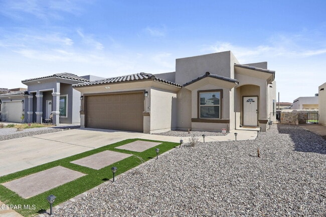 13836 Summer Story Ave in Horizon City, TX - Building Photo - Building Photo