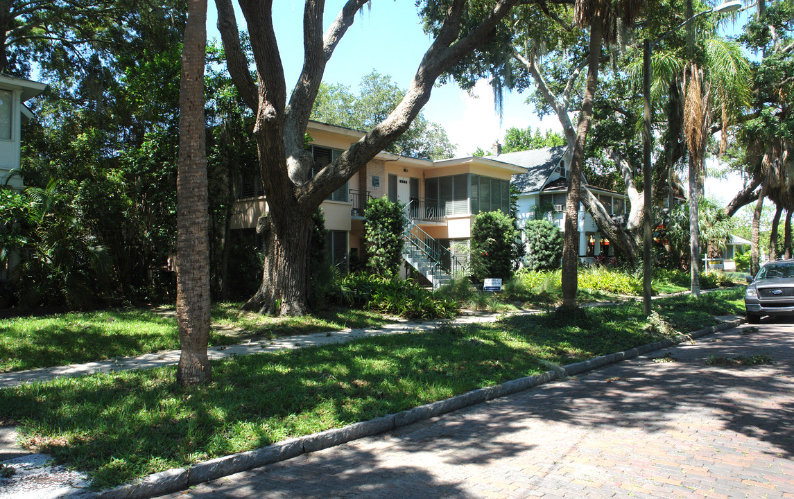 436 10th Ave NE in St. Petersburg, FL - Building Photo