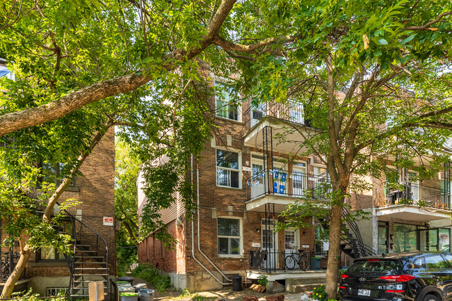2238-2248 De La Visitation Rue in Montréal, QC - Building Photo - Building Photo
