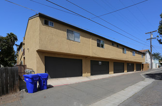 Elan Sea Lofts in Oceanside, CA - Building Photo - Building Photo