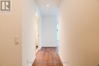 39 Mary St in Barrie, ON - Building Photo - Building Photo
