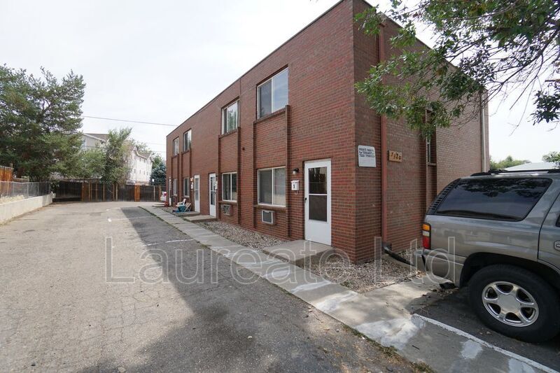 7320 Tennyson St in Westminster, CO - Foto de edificio