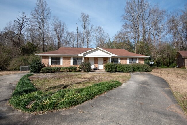 property at 1367-1369 Hampton Dr