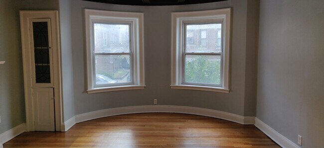 property at 32 Boulevard Terrace