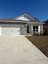 676 Overland Dr in Fairhope, AL - Building Photo