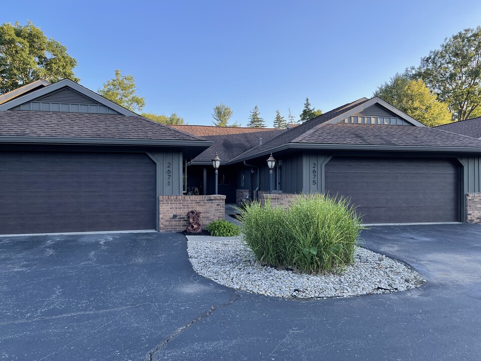 2675 Glen Arbor Ter, Unit 2675 in Lima, OH - Foto de edificio
