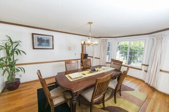 906 38th St in Bellingham, WA - Building Photo - Building Photo