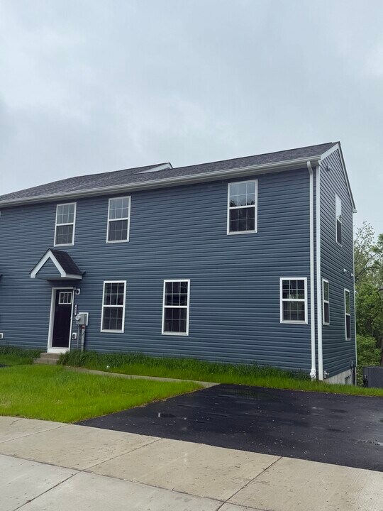461 Barber St in Allentown, PA - Building Photo