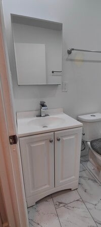 605 N Wolf Rd photo'