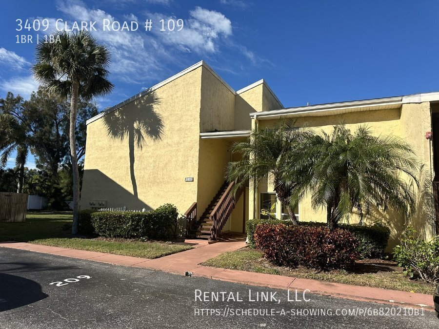 3409 Clark Rd in Sarasota, FL - Building Photo