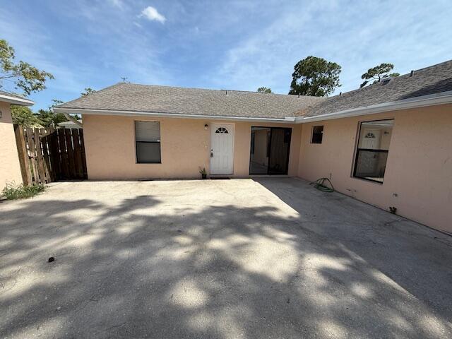 1105 Hyacinth Pl in Wellington, FL - Building Photo - Building Photo