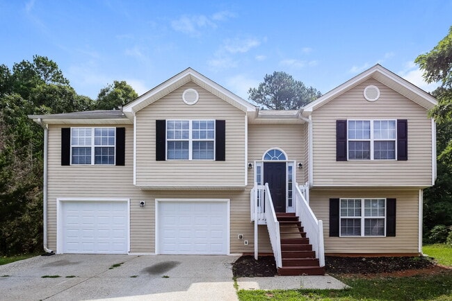 property at 735 Ashland Park Way SE