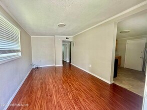 1914 Brookview Dr S in Jacksonville, FL - Building Photo - Building Photo