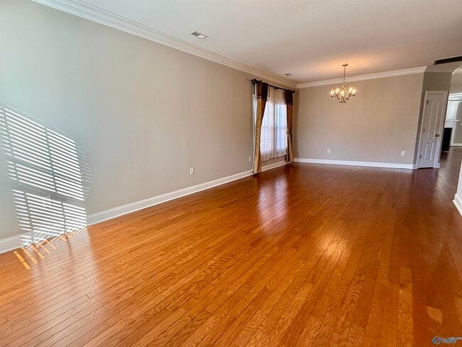 5031 SE Valley Cove Dr in Owens Cross Roads, AL - Building Photo - Building Photo