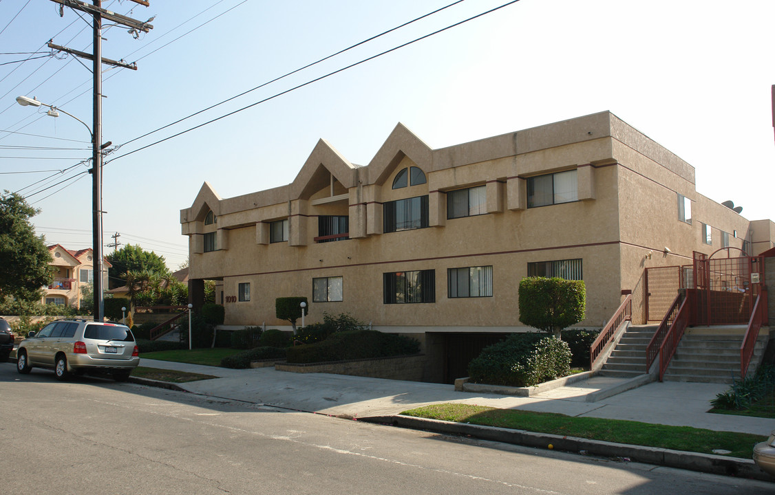 1010 E Maple St in Glendale, CA - Building Photo