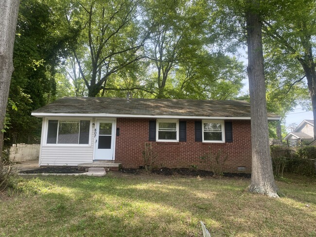 property at 807 E 4th Ave