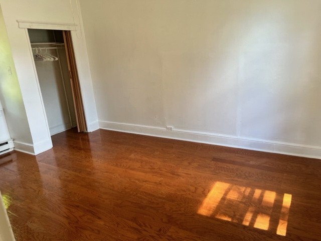 251 E 3rd St in Moorestown, NJ - Building Photo