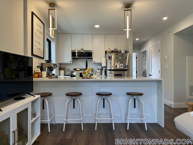 property at 35 Hunnewell Ave