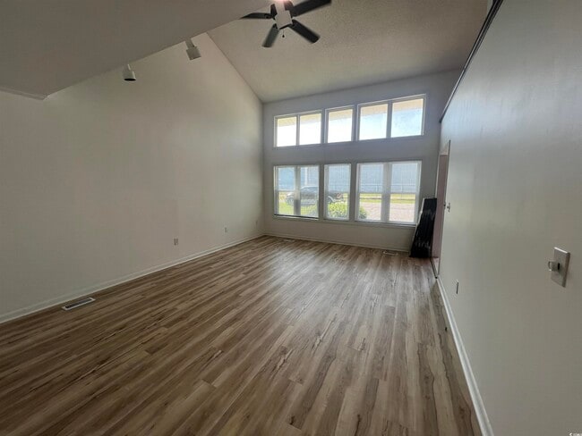 2801 Terminal St in North Myrtle Beach, SC - Building Photo - Building Photo