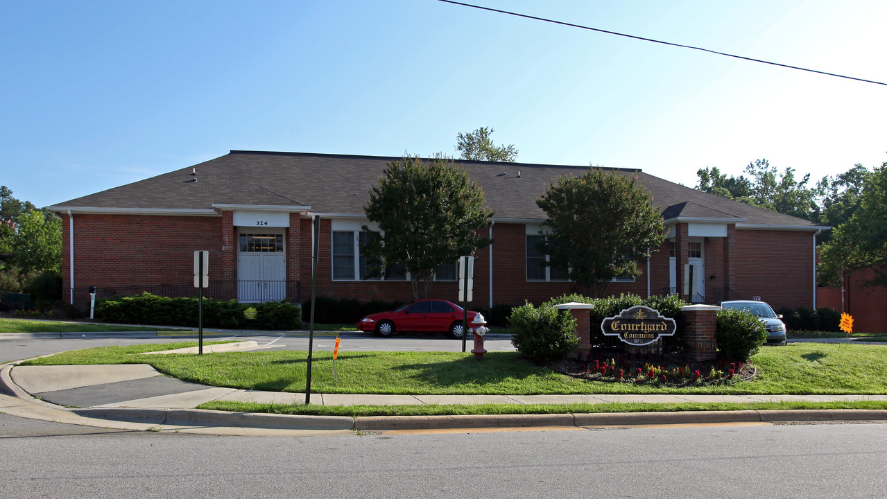 Courtyard Commons in Fuquay Varina, NC - Building Photo