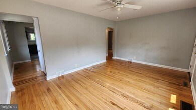 225 Deptford Rd in Glassboro, NJ - Building Photo - Building Photo